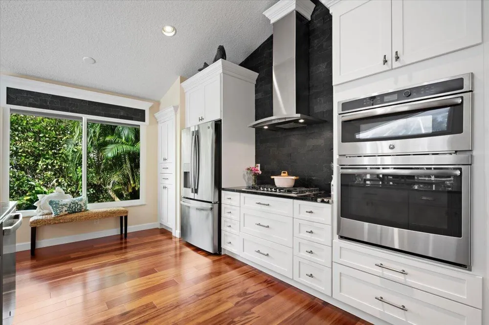7990 SE Mammoth Drive SE Hobe Sound, FL 33455