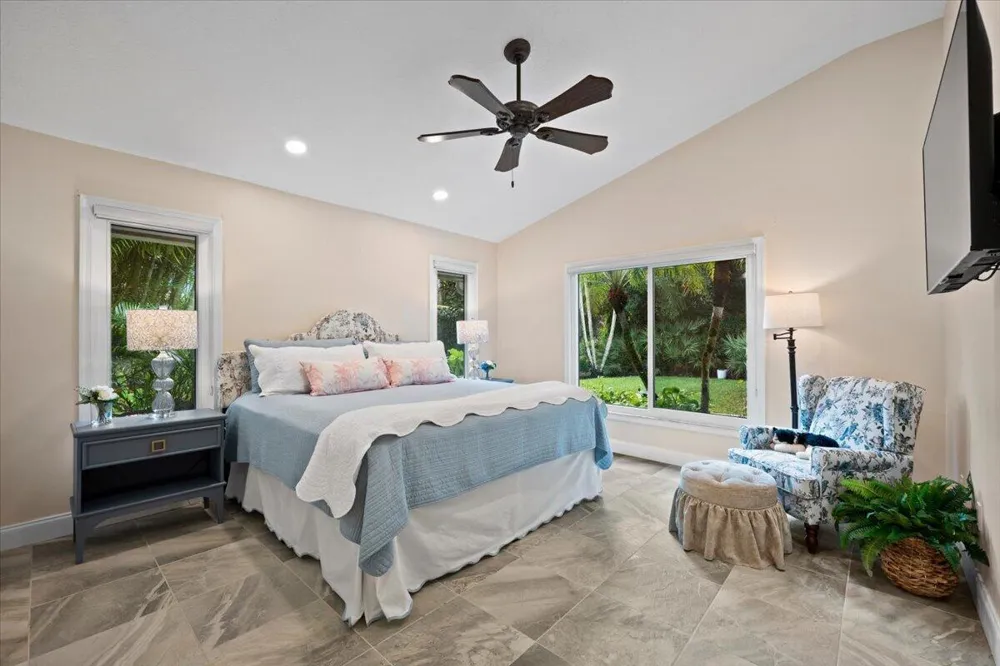 7990 SE Mammoth Drive SE Hobe Sound, FL 33455
