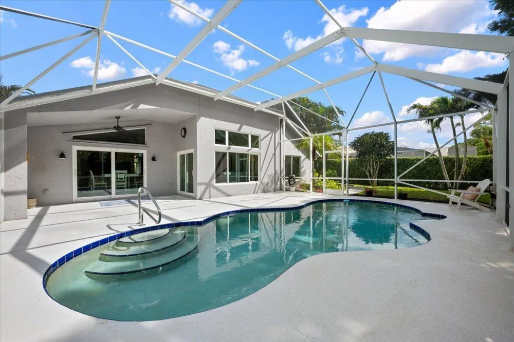 7990 SE Mammoth Drive SE Hobe Sound, FL 33455