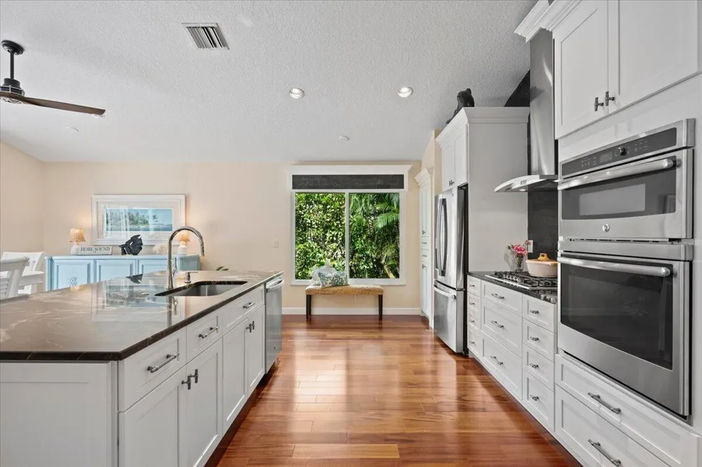 7990 SE Mammoth Drive SE Hobe Sound, FL 33455