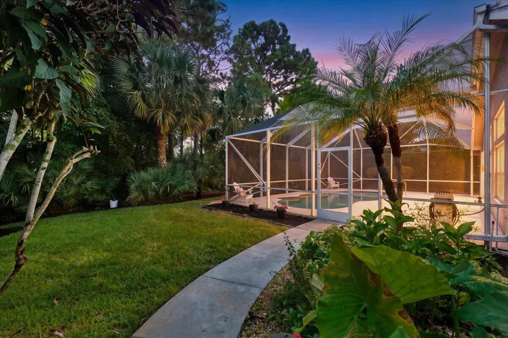 7990 SE Mammoth Drive SE Hobe Sound, FL 33455