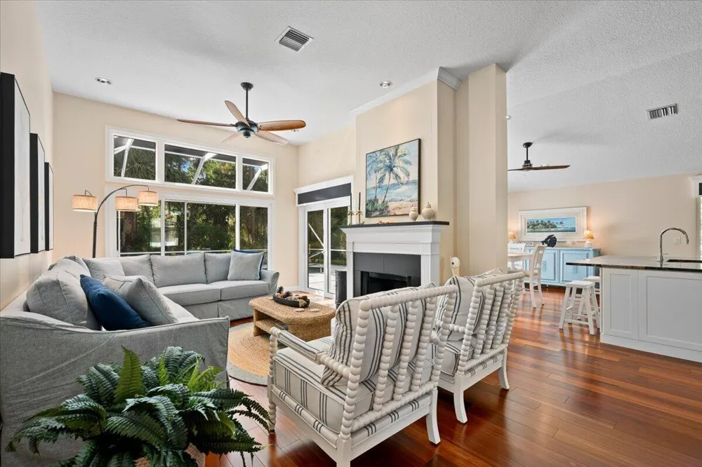 7990 SE Mammoth Drive SE Hobe Sound, FL 33455