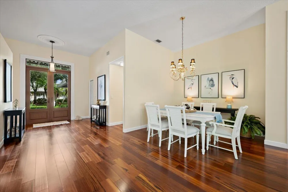 7990 SE Mammoth Drive SE Hobe Sound, FL 33455