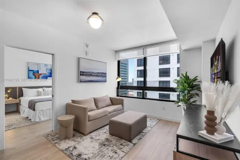 225 Miami Ave #2510