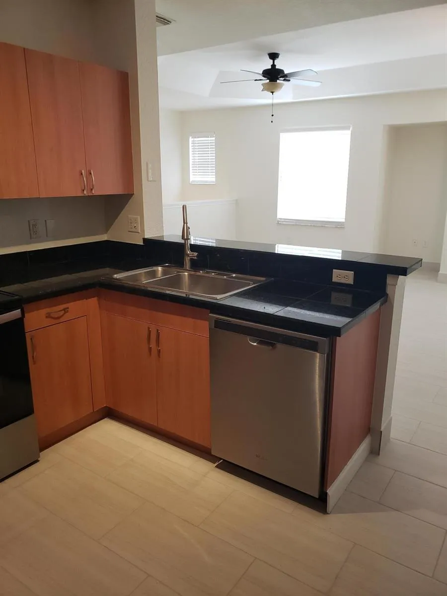 1101 BELMONT PLACE #1101 Boynton Beach, FL 33436