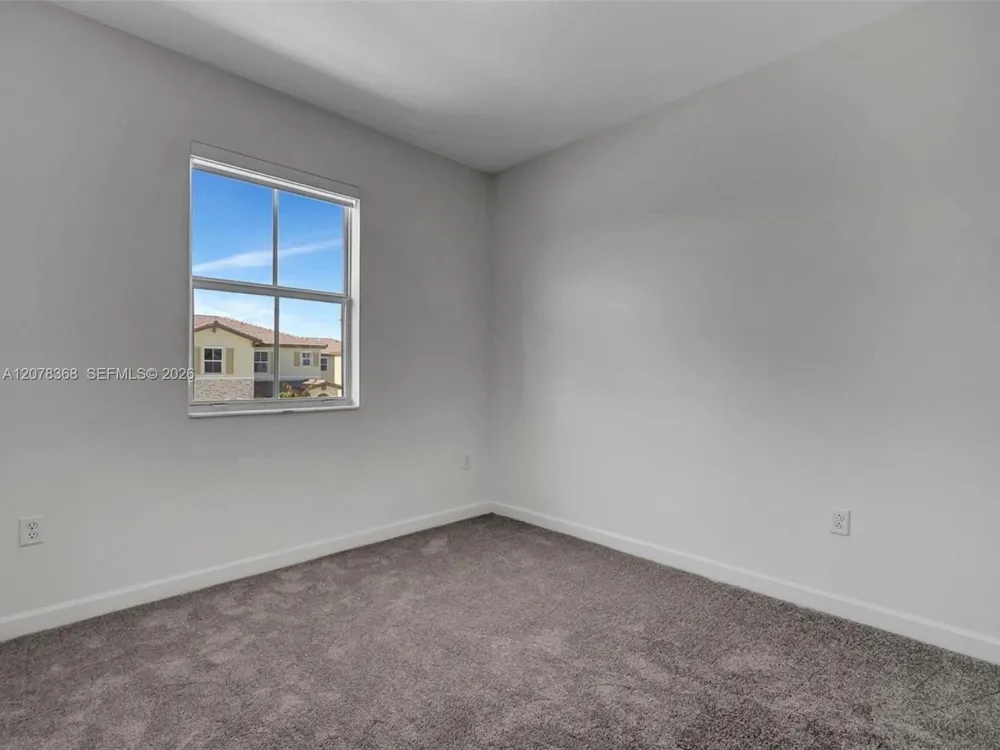 2574 SE 29th St #2574 Homestead, FL 33035