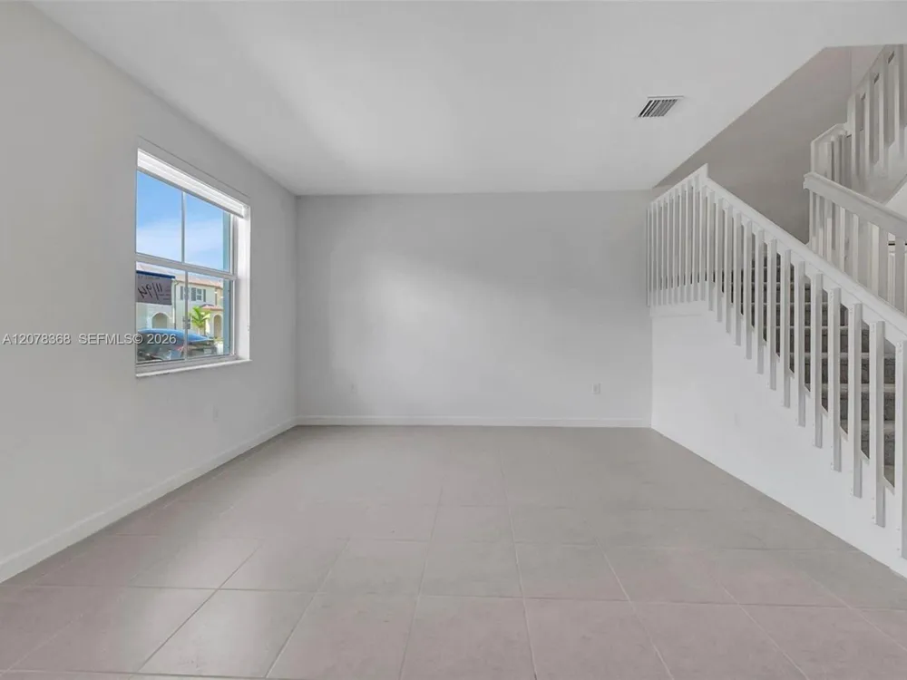 2574 SE 29th St #2574 Homestead, FL 33035