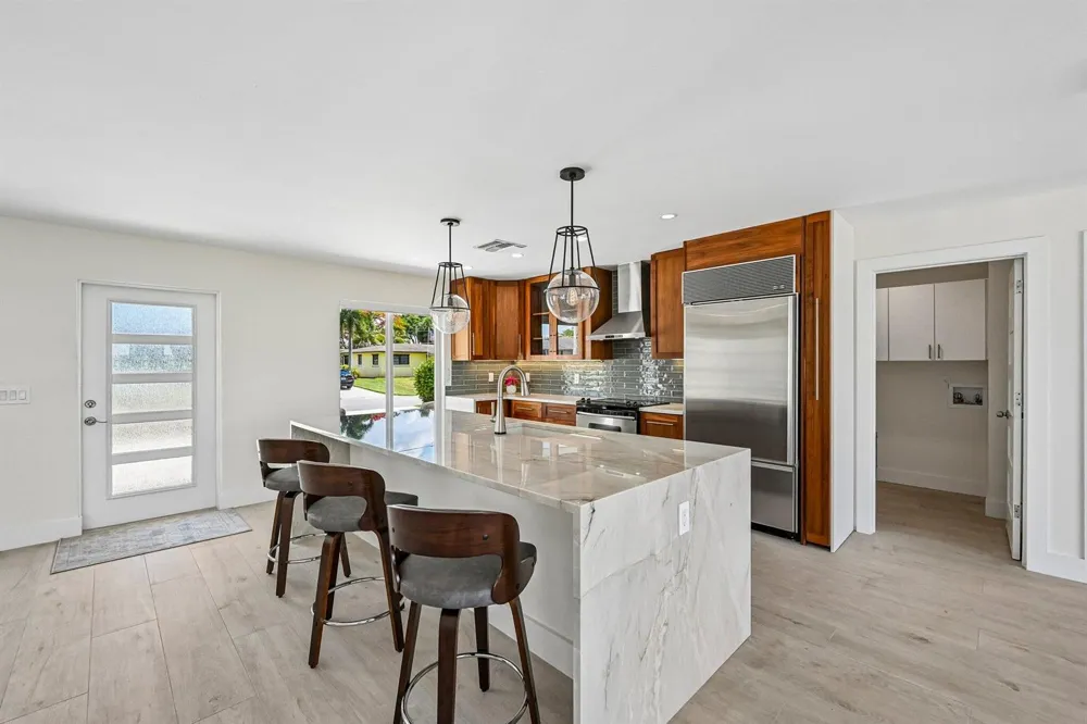 1051 SW 25th Avenue Boynton Beach, FL 33426