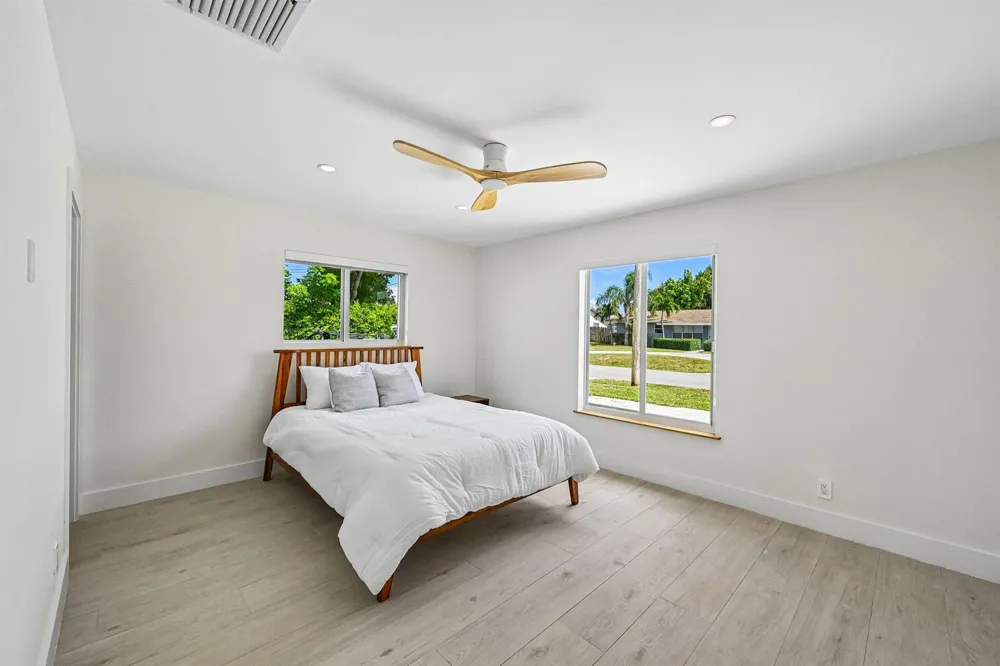 1051 SW 25th Avenue Boynton Beach, FL 33426