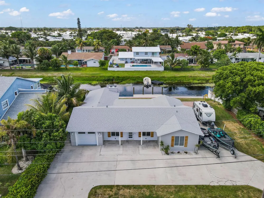 1051 SW 25th Avenue Boynton Beach, FL 33426