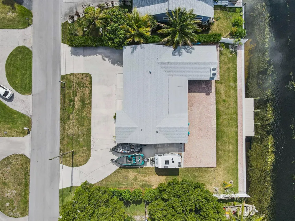 1051 SW 25th Avenue Boynton Beach, FL 33426
