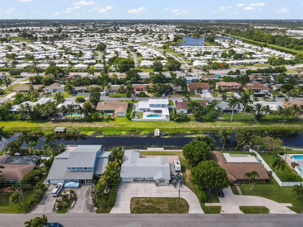 1051 SW 25th Avenue Boynton Beach, FL 33426