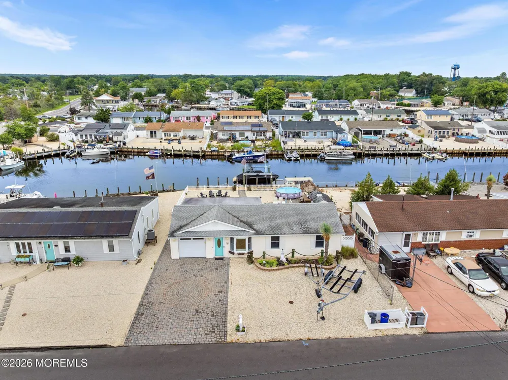107 Irvington Road Barnegat, NJ 08005
