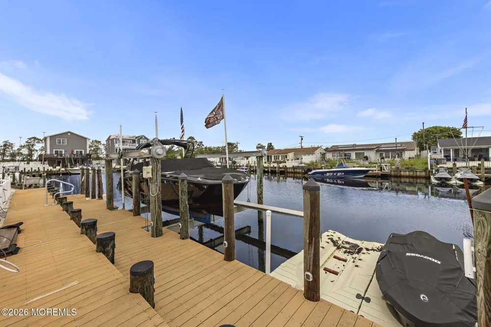 107 Irvington Road Barnegat, NJ 08005