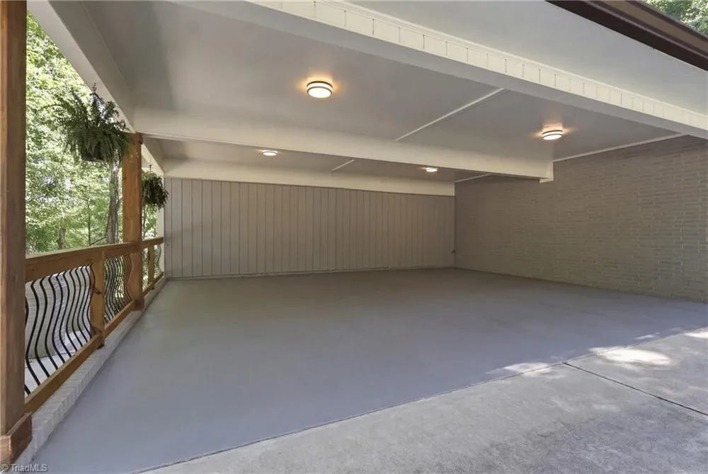 334 Country Lane Mocksville, NC 27028