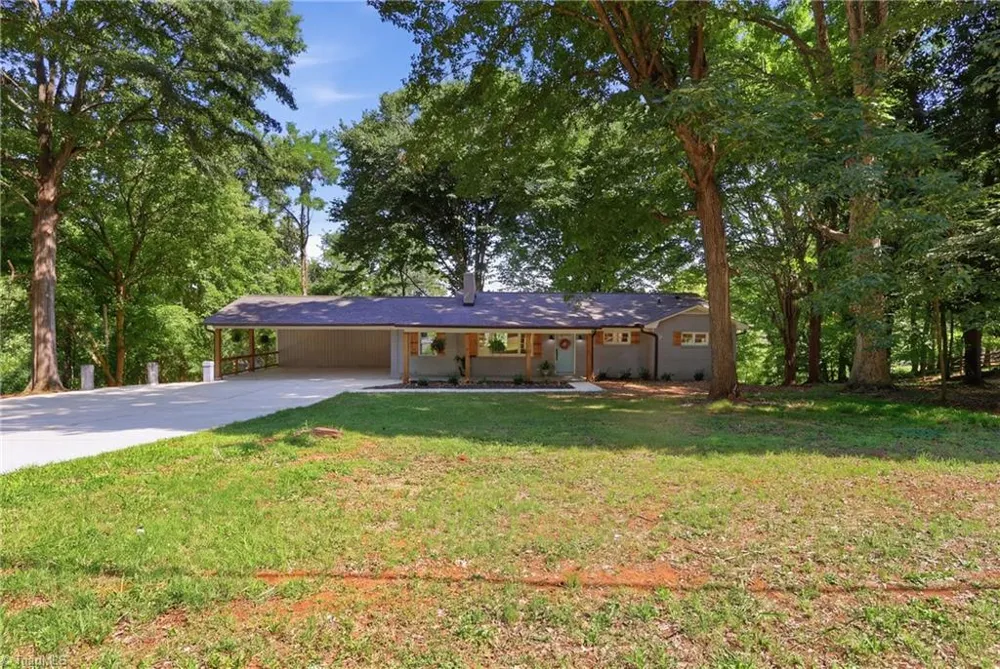 334 Country Lane Mocksville, NC 27028