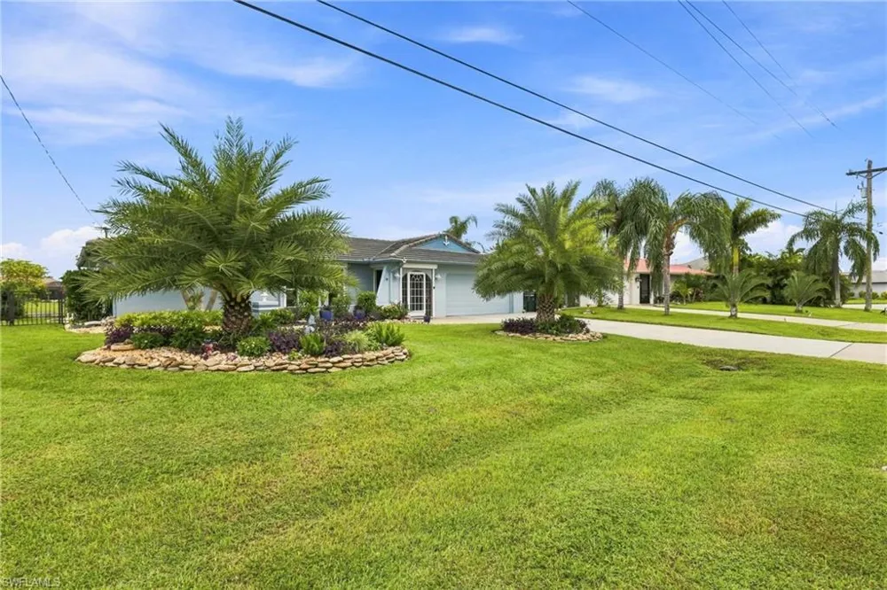 1024 E Archer Parkway Cape Coral, FL 33904