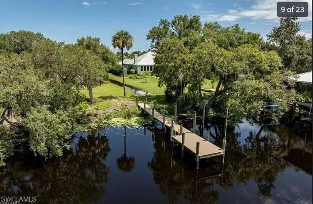 16520 Oakview Circle Alva, FL 33920