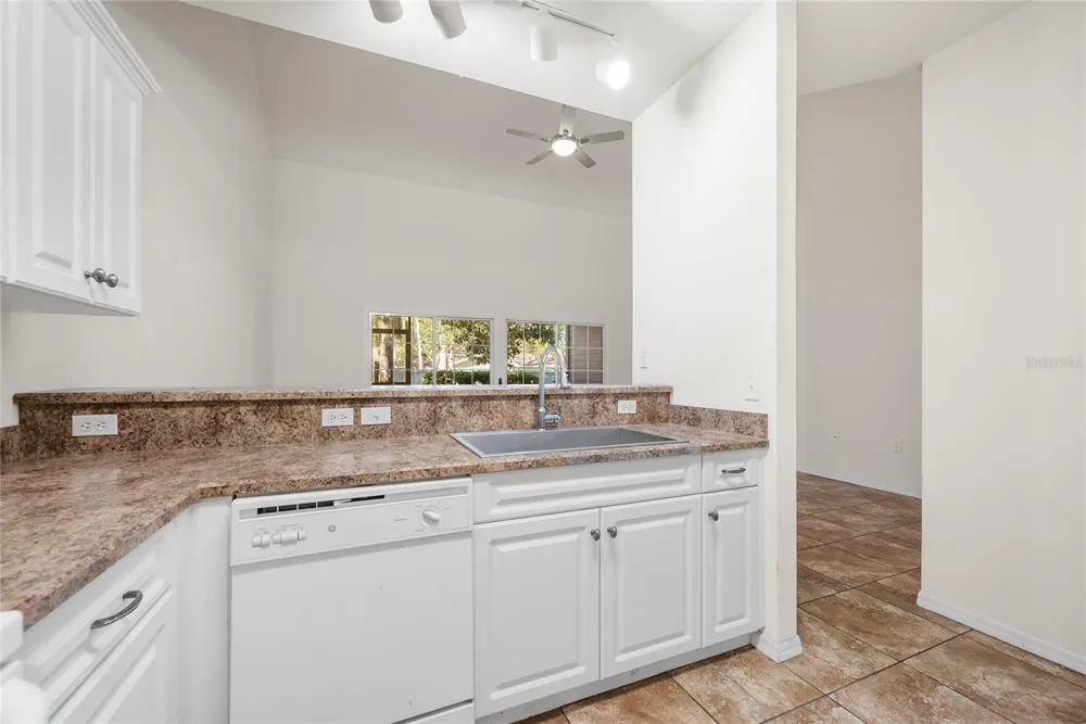 1571 NW 29TH ROAD #3 Gainesville, FL 32605
