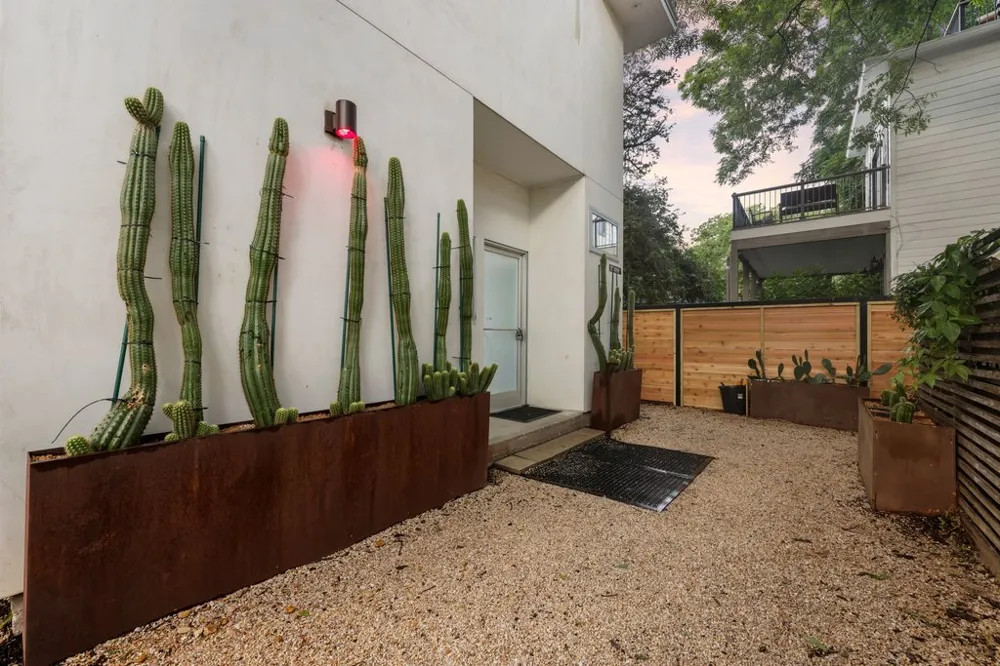 2008 Riverview Street #B Austin, TX 78702