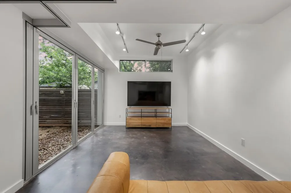 2008 Riverview Street #B Austin, TX 78702