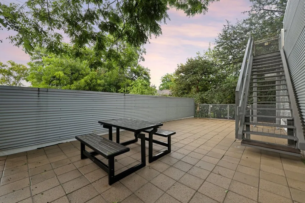 2008 Riverview Street #B Austin, TX 78702