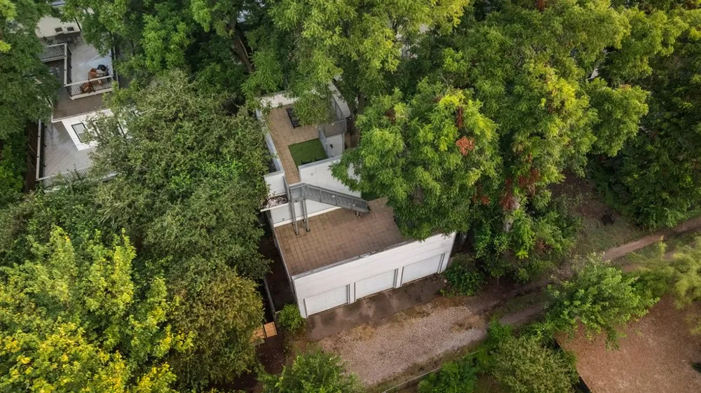 2008 Riverview Street #B Austin, TX 78702