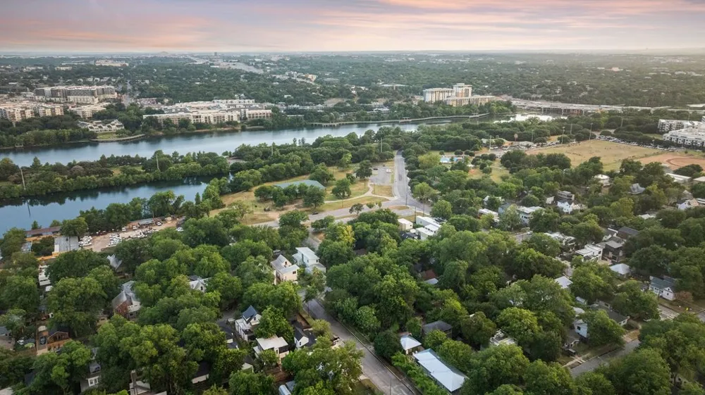 2008 Riverview Street #B Austin, TX 78702