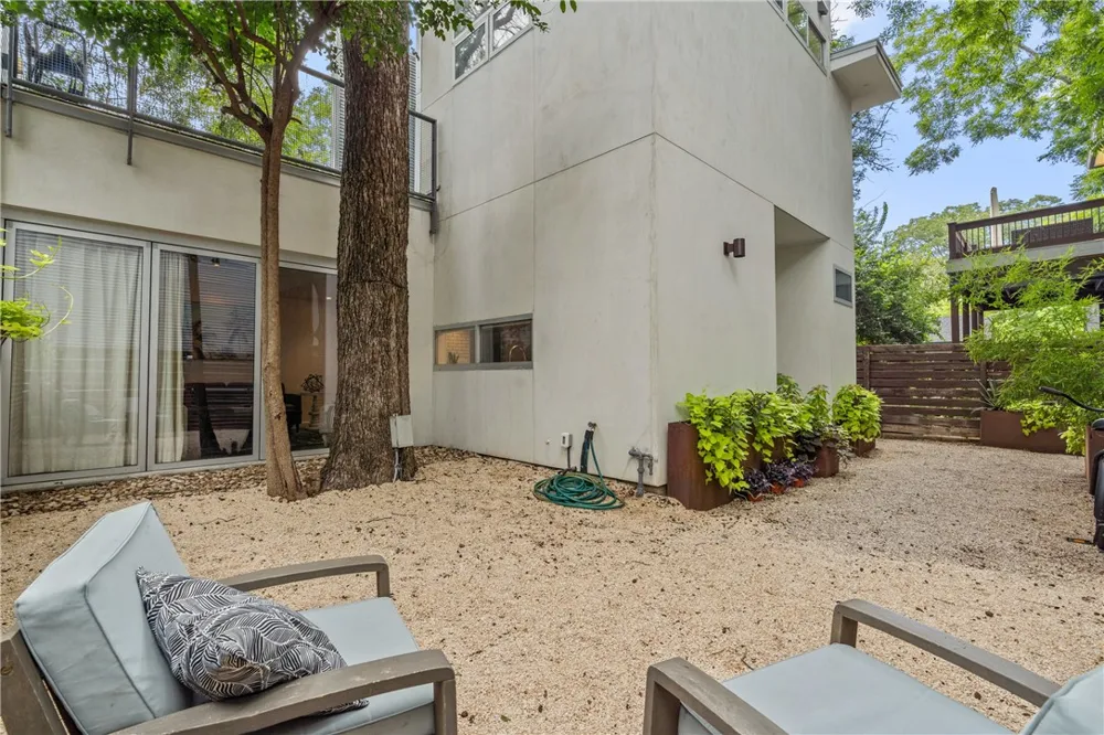 2008 Riverview Street #B Austin, TX 78702