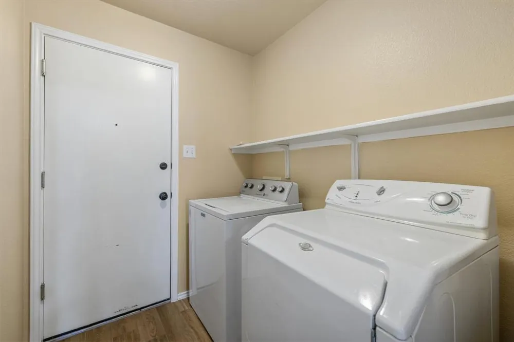 104 Brentwood Drive Leander, TX 78641