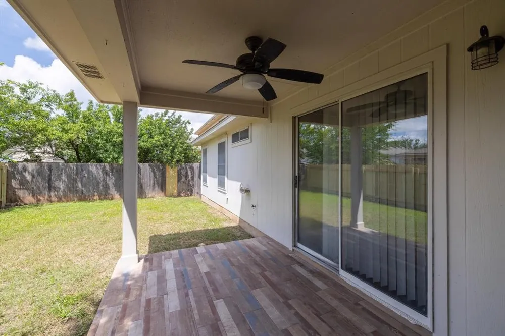 104 Brentwood Drive Leander, TX 78641