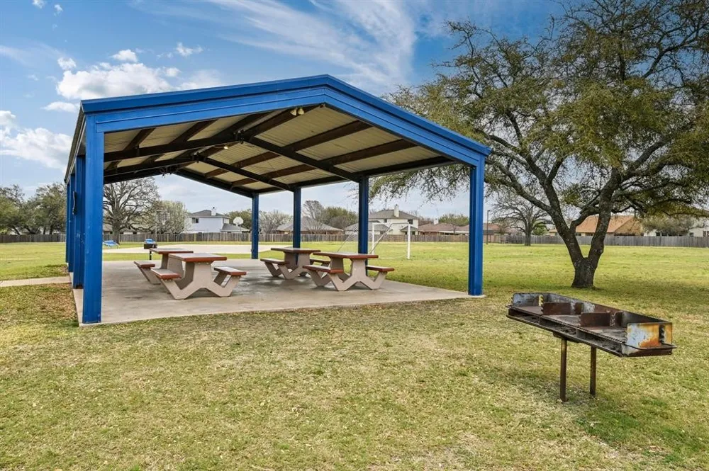 104 Brentwood Drive Leander, TX 78641