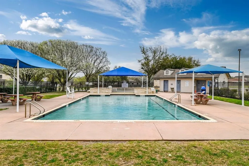 104 Brentwood Drive Leander, TX 78641