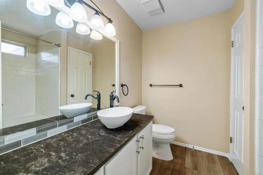 104 Brentwood Drive Leander, TX 78641