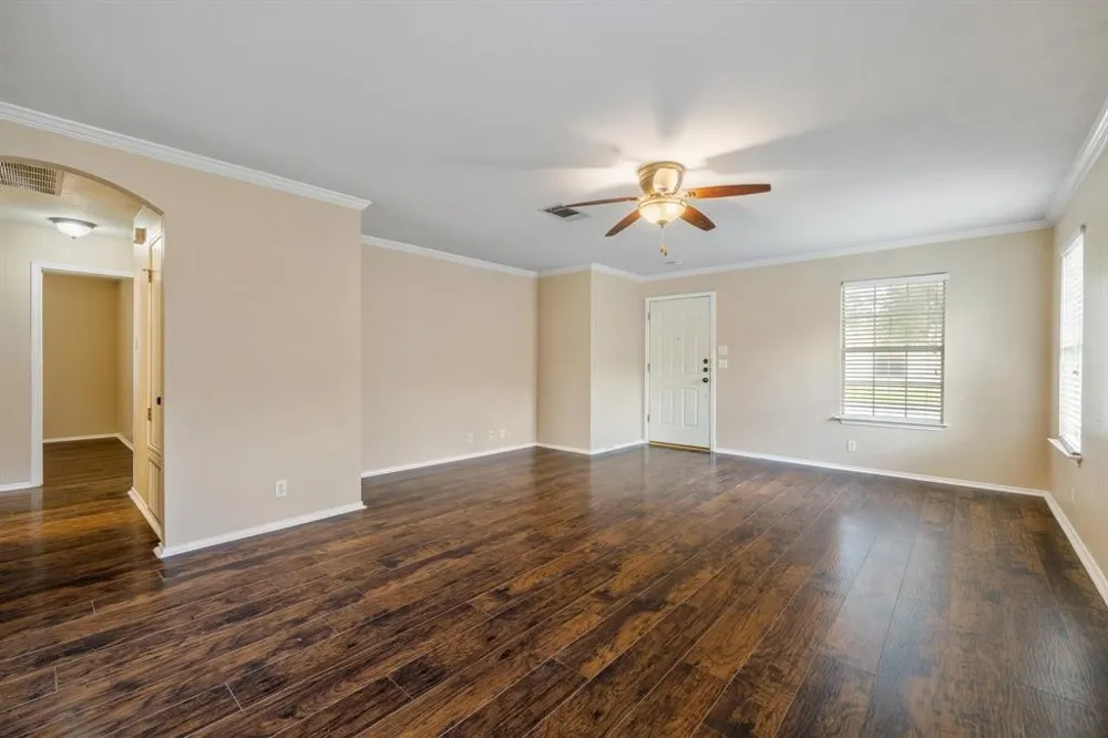 104 Brentwood Drive Leander, TX 78641