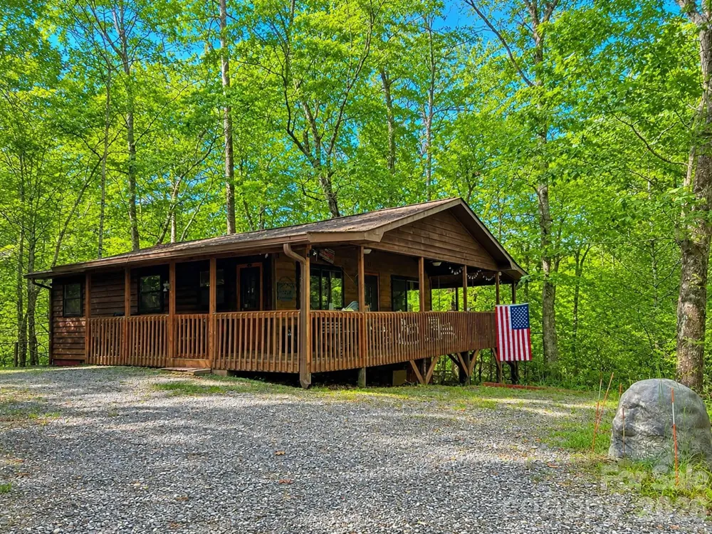 218 Tuskeegee Acres Road Robbinsville, NC 28771
