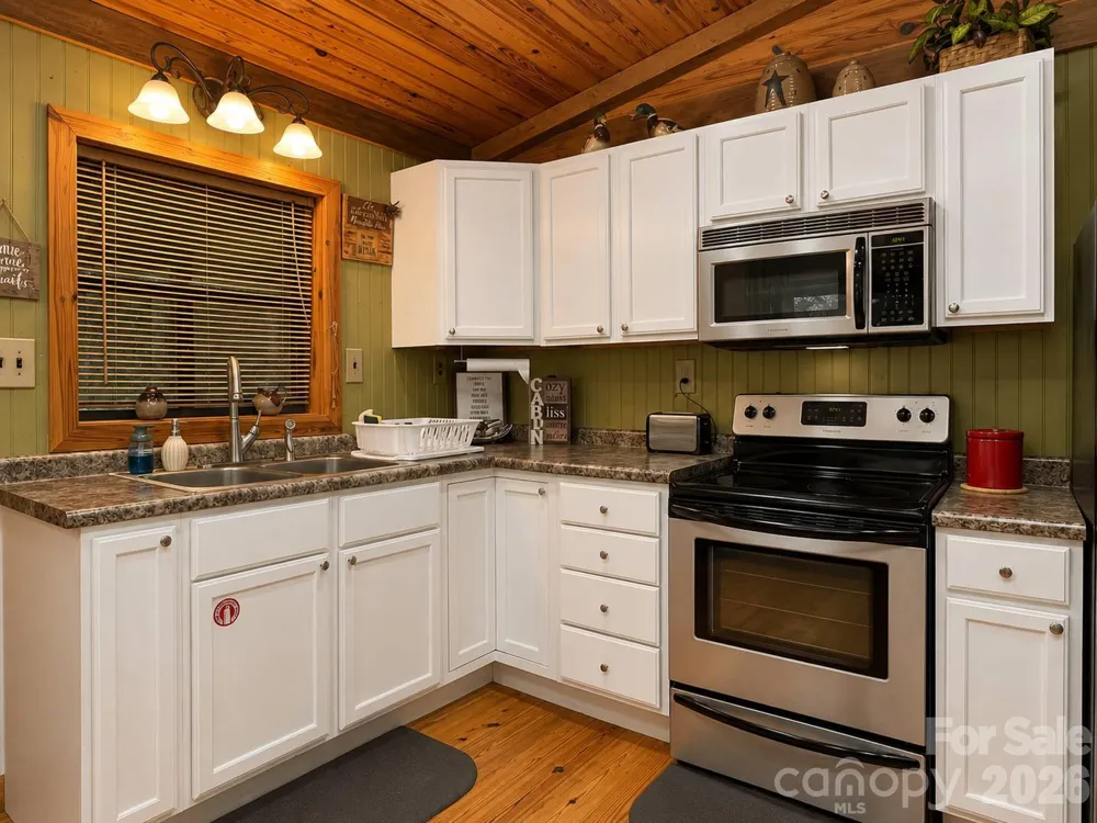 218 Tuskeegee Acres Road Robbinsville, NC 28771