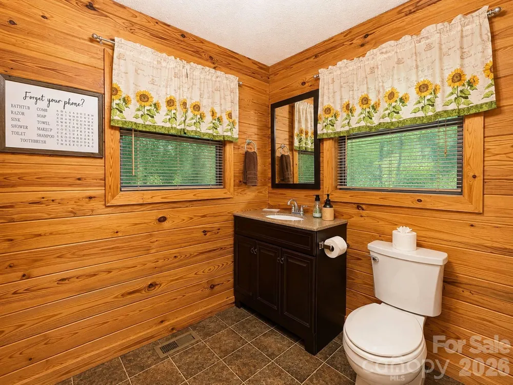 218 Tuskeegee Acres Road Robbinsville, NC 28771