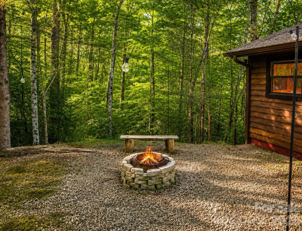 218 Tuskeegee Acres Road Robbinsville, NC 28771