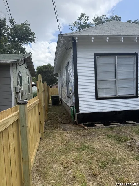 115 Querida Ave San Antonio, TX 78226