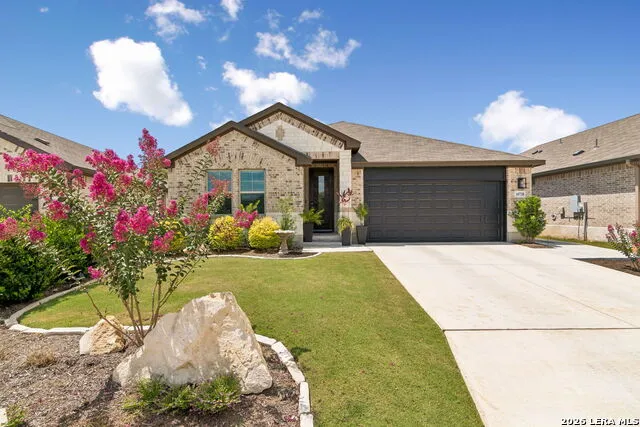 10738 YELLOWTAIL BLVD Boerne, TX 78006