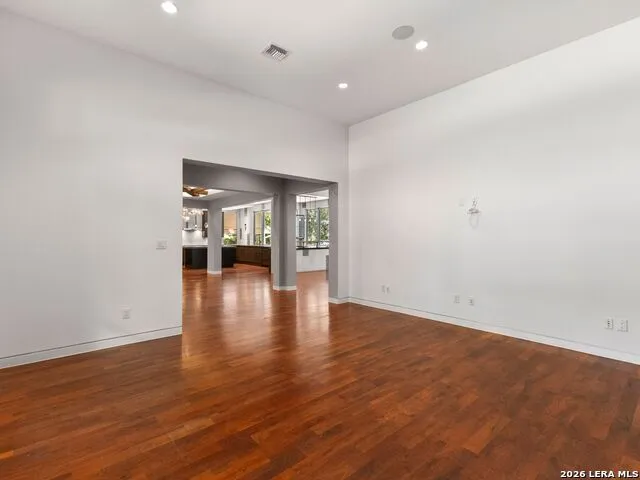 3 Whitechurch Lane San Antonio, TX 78257