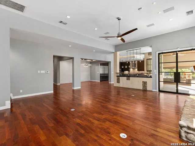 3 Whitechurch Lane San Antonio, TX 78257