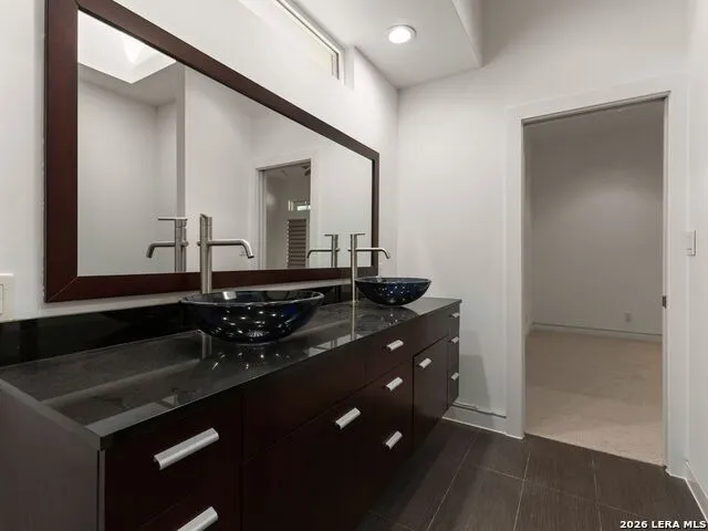 3 Whitechurch Lane San Antonio, TX 78257
