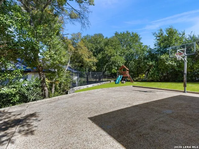 3 Whitechurch Lane San Antonio, TX 78257