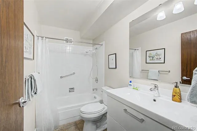 13609 E Cornell Avenue #206 Aurora, CO 80014