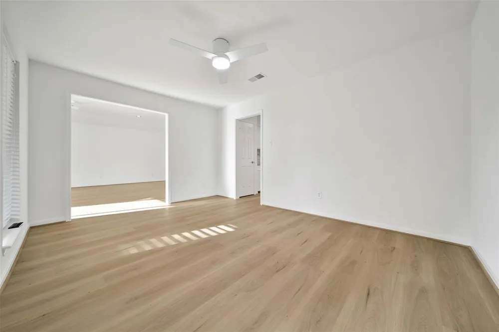 813 E Green Belt Drive Sugar Land, TX 77498
