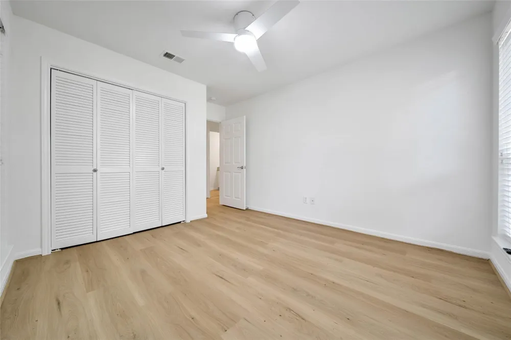 813 E Green Belt Drive Sugar Land, TX 77498