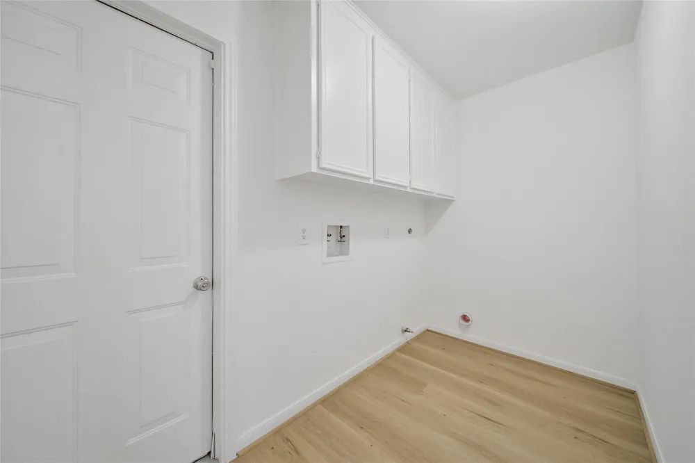 813 E Green Belt Drive Sugar Land, TX 77498