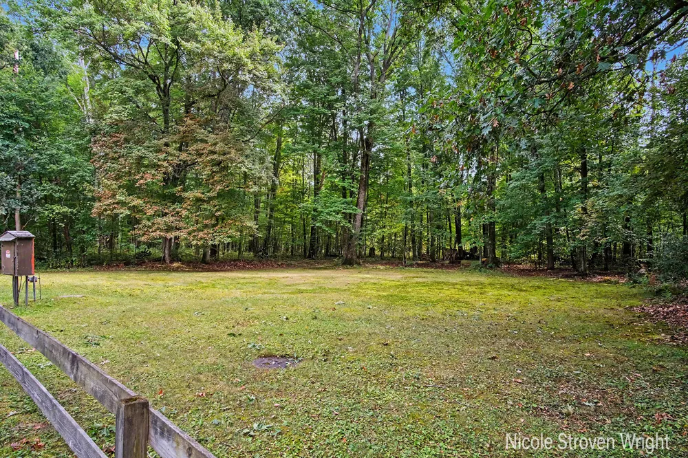 1530 Wolf Lake Drive Baldwin, MI 49304